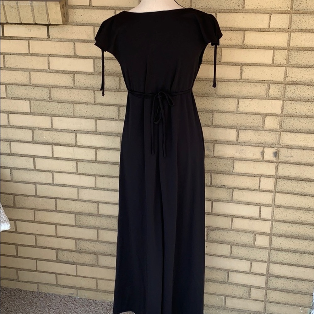 Motherhood Maternity Black V-neck Maxi Dress NWT - Picture 5 of 11